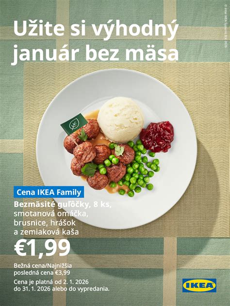 Rodina obeduje v reštaurácii IKEA
