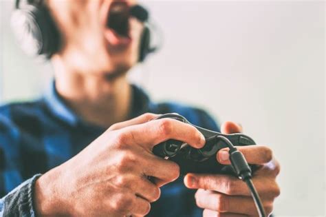 Hráč vysiela svoje hranie pomocou PlayStation Camera