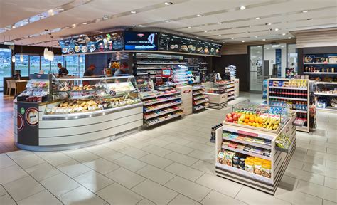 Interiér OMV VIVA CAFE