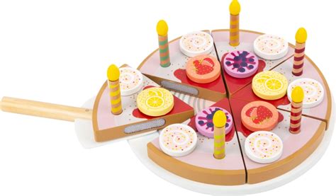 Narodeninová kvetinová torta so sviečkami