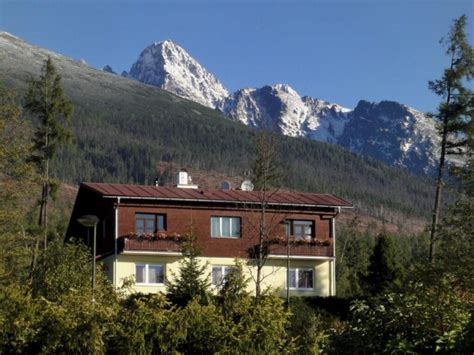 Penzión Sibír v Novom Smokovci s výhľadom na Tatry