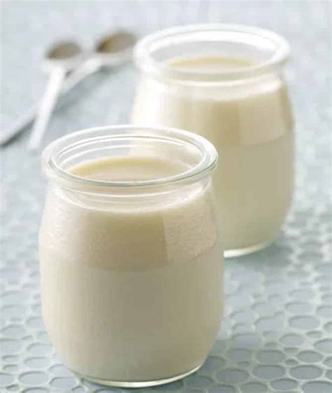 Domáci jogurt a džem z pekárne