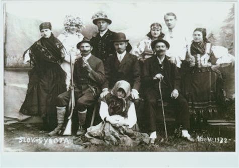 Fotografia ochotníckych hercov z archívu