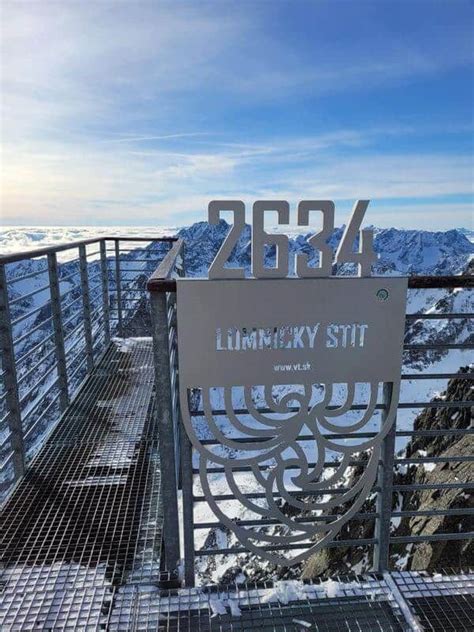 Lanovka na Lomnický štít s pohľadom na panorámu Tatier
