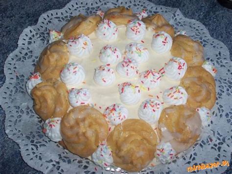 Torta bábika z odpaľovaného cesta