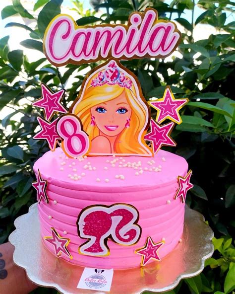 Barbie torta s ružovou poťahovou hmotou