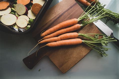 tabuľka s nutričnými hodnotami mrkvovej vňate