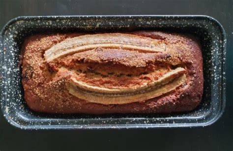 Miska s ingredienciami na banánový chlieb