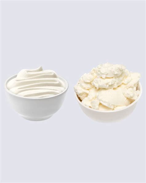 Pohľad na krémové mascarpone v miske