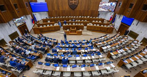Detailné označenie bodov a čiar na biliardovom stole