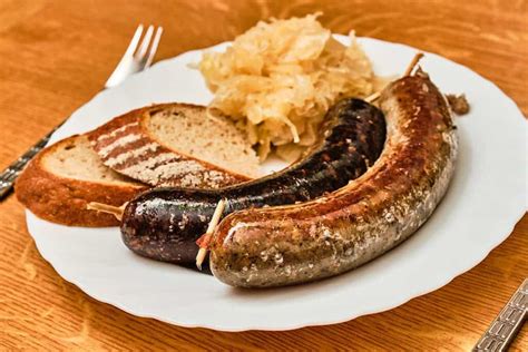 Krvavničky s chlebom