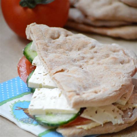 Celozrnný pita chlieb