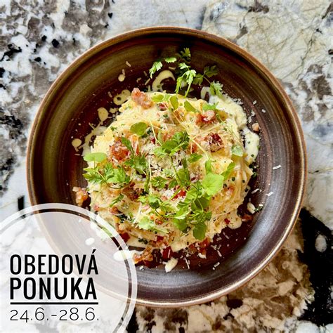 Krkovička v bylinkovej kruste