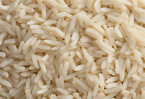 Rôzne druhy ryže - dlhozrnná, guľatozrnná, basmati, natural, parboiled