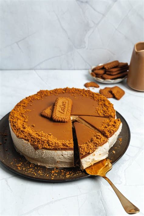 Koláž rôznych dezertov s Lotus Biscoff sušienkami