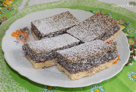 Pôstny makový koláč s ríbezľovým džemom