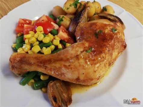Pečené kuracie stehná so zeleninou